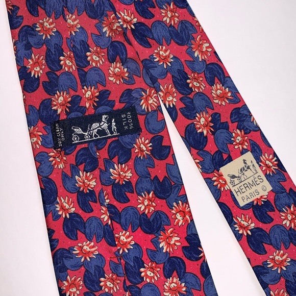Authentic French handmade Hermes silk tie in navy blue and dark red print - Picture 6 of 6